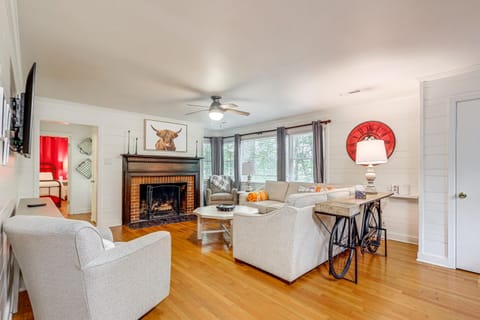 Family-Friendly Knoxville Home Close to UT! House in Knoxville