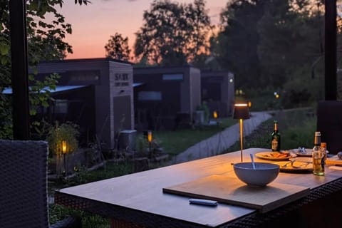 Property building, Balcony/Terrace, Garden view