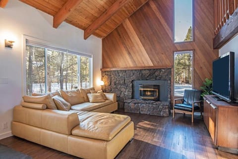 Three Rivers Basecamp - Meredith Lodging House in Three Rivers