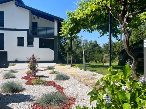 Property building, Spring, Day, Natural landscape, Garden