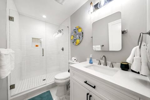 New Listing - Serene 3BR home in Historic Norcross House in Norcross