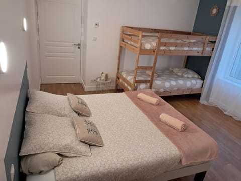 Bed, Photo of the whole room, Bedroom, bunk bed, wardrobe