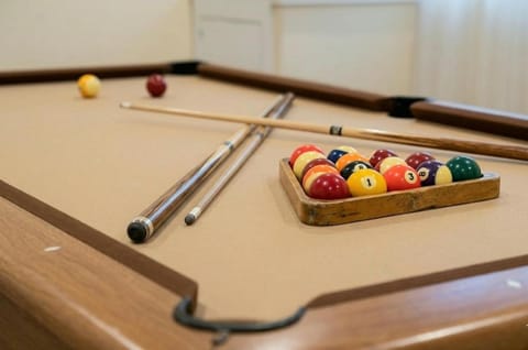 New! Pure Luxury W Private Pool/Spa & Game Center! House in Westminster