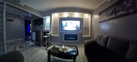 Living room, Evening entertainment