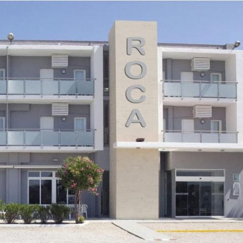 Property building, Facade/entrance, Day