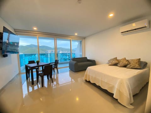 Bed, TV and multimedia, Living room, Photo of the whole room, Bedroom, Mountain view, air conditioner