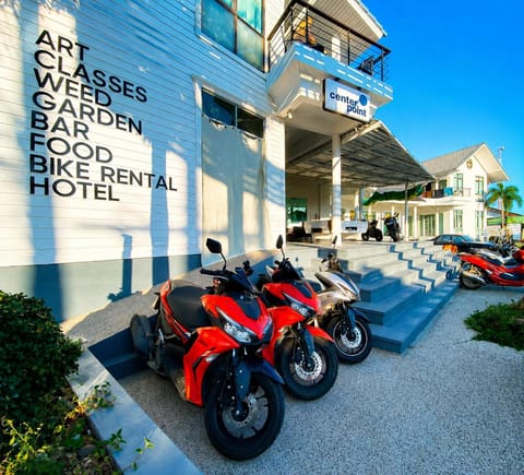 Day, Parking