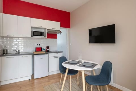 Aristide#2 - T2 calme et lumineux avec Terrasse Apartment in Saint-Nazaire