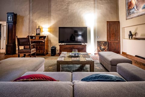 Communal lounge/ TV room, Living room
