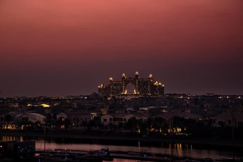 Tiara Residences, Palm Jumeirah Dubai - Mint Stay Apartment in Dubai