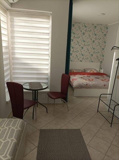 Seating area, Bedroom