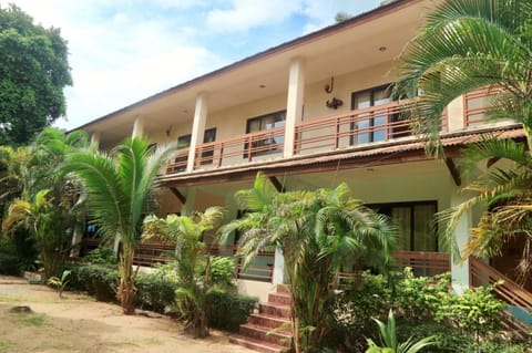 Property building, Day, Garden, View (from property/room), Balcony/Terrace, Garden view