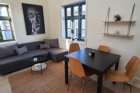 Living room, Photo of the whole room, furniture
