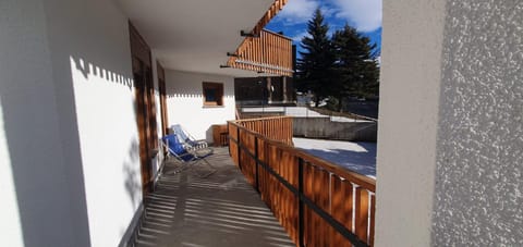 Property building, Day, Winter, View (from property/room), Balcony/Terrace
