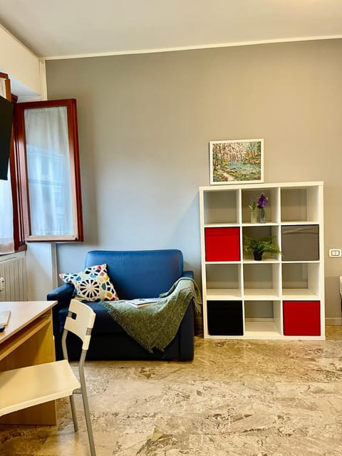 Communal lounge/ TV room, Living room, Seating area