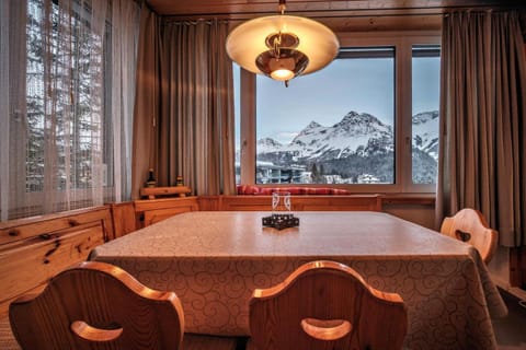 Zum Rota Hus 07B Apartment in Arosa