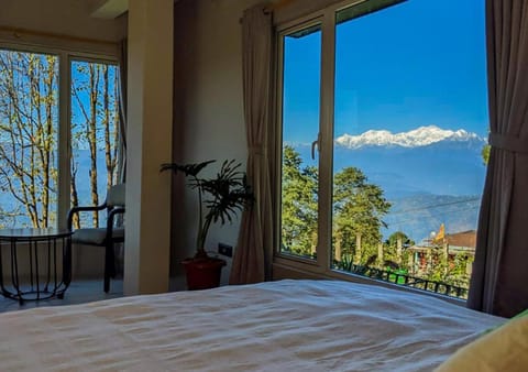 Bed, View (from property/room), Bedroom, Mountain view