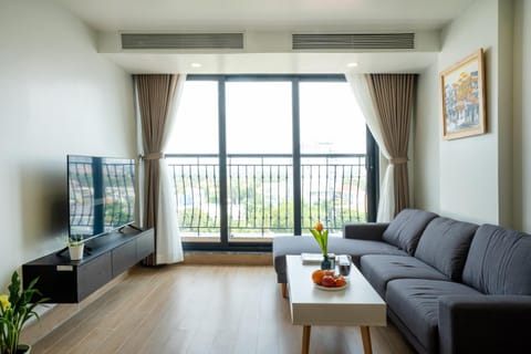 TV and multimedia, View (from property/room), Balcony/Terrace, Living room, Seating area