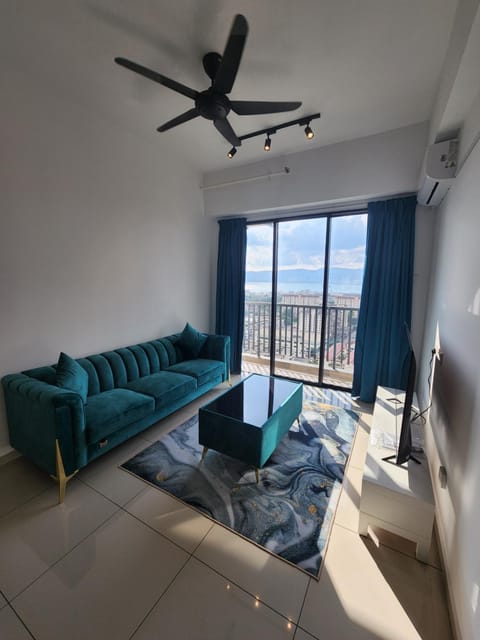 Bed, Natural landscape, View (from property/room), Balcony/Terrace, Living room, Photo of the whole room, Seating area, Dining area, Bedroom