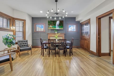 Updated 4BD House Near German Village w Parking House in Ohio