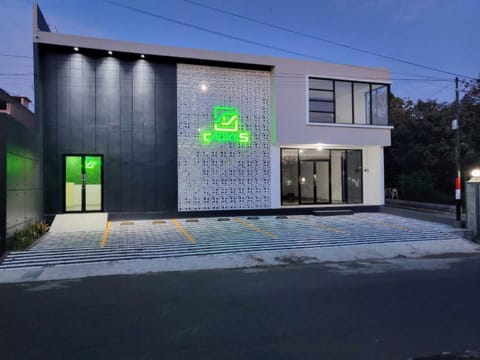 Property building, Nearby landmark, Communal lounge/ TV room, Facade/entrance, Property logo or sign, Property logo or sign, Property logo or sign, Place of worship, Garden, Coffee/tea facilities, Lobby or reception, Decorative detail, Seating area, Floor plan, Dining area, Communal kitchen, Garden view, Garden view, Street view, Location, Certificate/Award, Family, Quiet street view, Parking, furniture, hair dresser, locker, locker, safe, storage, wardrobe, laundry, air conditioner
