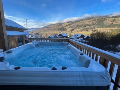 Day, Natural landscape, Hot Tub, Hot Tub, Mountain view, Pool view, Swimming pool