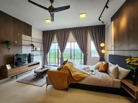 Bed, Living room, fireplace