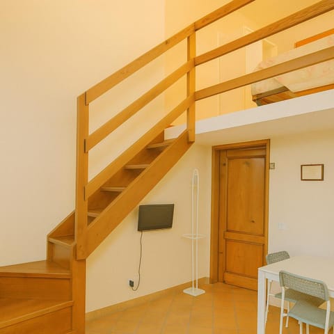 Loft azalea garden WiFi air conditioning Apartment in Florence