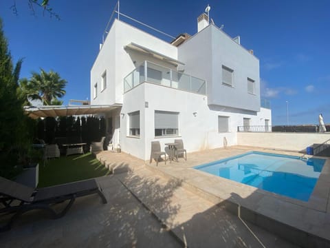 Patio, Pool view, Swimming pool, sunbed