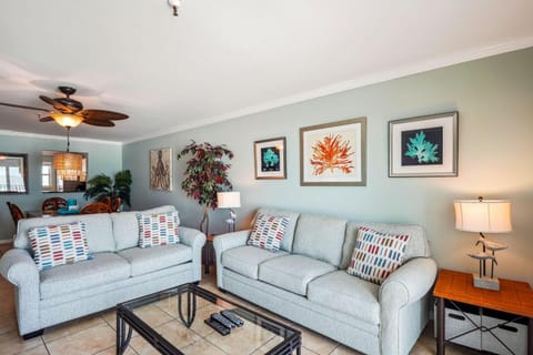 Sea Breeze 106 House in Madeira Beach