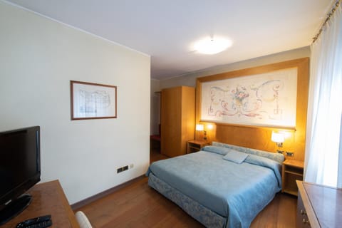 Bed, TV and multimedia, Coffee/tea facilities, Balcony/Terrace, Decorative detail, Bedroom, young children, Family, Inner courtyard view, bidet, dishwasher, furniture, heating, internet, locker, minibar, stove, toaster, towels, wardrobe, laundry, air conditioner