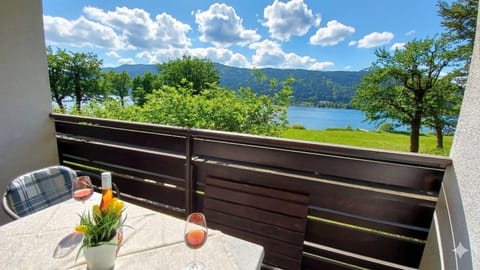 View (from property/room), Lake view