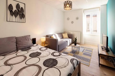 Le Citadin E - Entièrement Équipé - Centre-Ville Gare Apartment in Montluçon