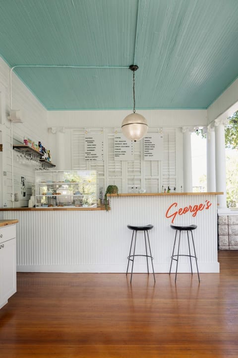 Classic Queen - Curry Mansion with Heated Pool Inn in Key West