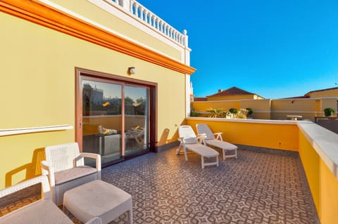 Patio, View (from property/room), Balcony/Terrace, Balcony/Terrace, Sea view, Sea view, sunbed