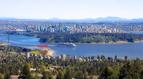Nearby landmark, City view, Mountain view, Sea view