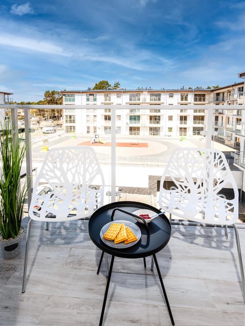 Patio, View (from property/room), Balcony/Terrace