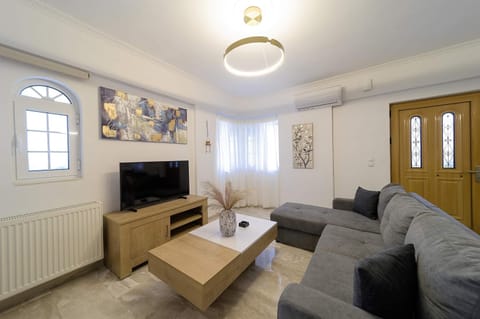 TV and multimedia, Seating area
