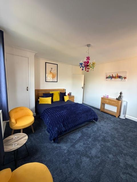 Living room, Bedroom