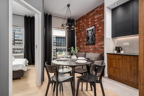 Bed, Kitchen or kitchenette, Living room, Photo of the whole room, Seating area, Dining area, Bedroom