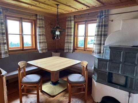 Dining area, kitchen