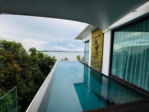 Day, Natural landscape, Pool view, Swimming pool