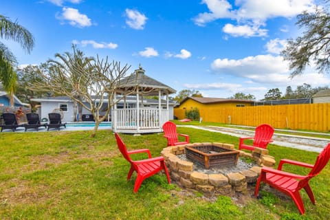 Tropical Dream - Pool - Firepit - Gazebo House in Largo