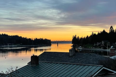 Suquamish Sanctuary House in Suquamish