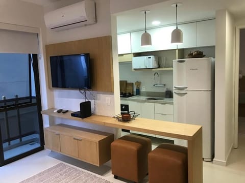 TV and multimedia, Kitchen or kitchenette, Dining area, minibar, stove, air conditioner