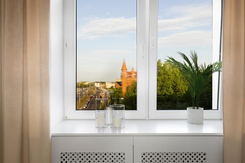 Day, View (from property/room), City view