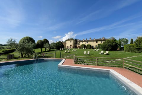 Garden, Garden view, Pool view, Swimming pool, sunbed