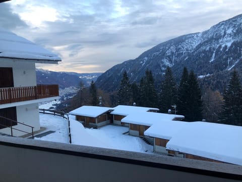 Day, Natural landscape, Winter, View (from property/room), Balcony/Terrace, Mountain view