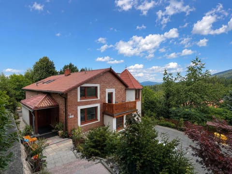 Property building, Day, Natural landscape, Garden, Garden view