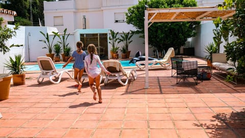 Swimming pool